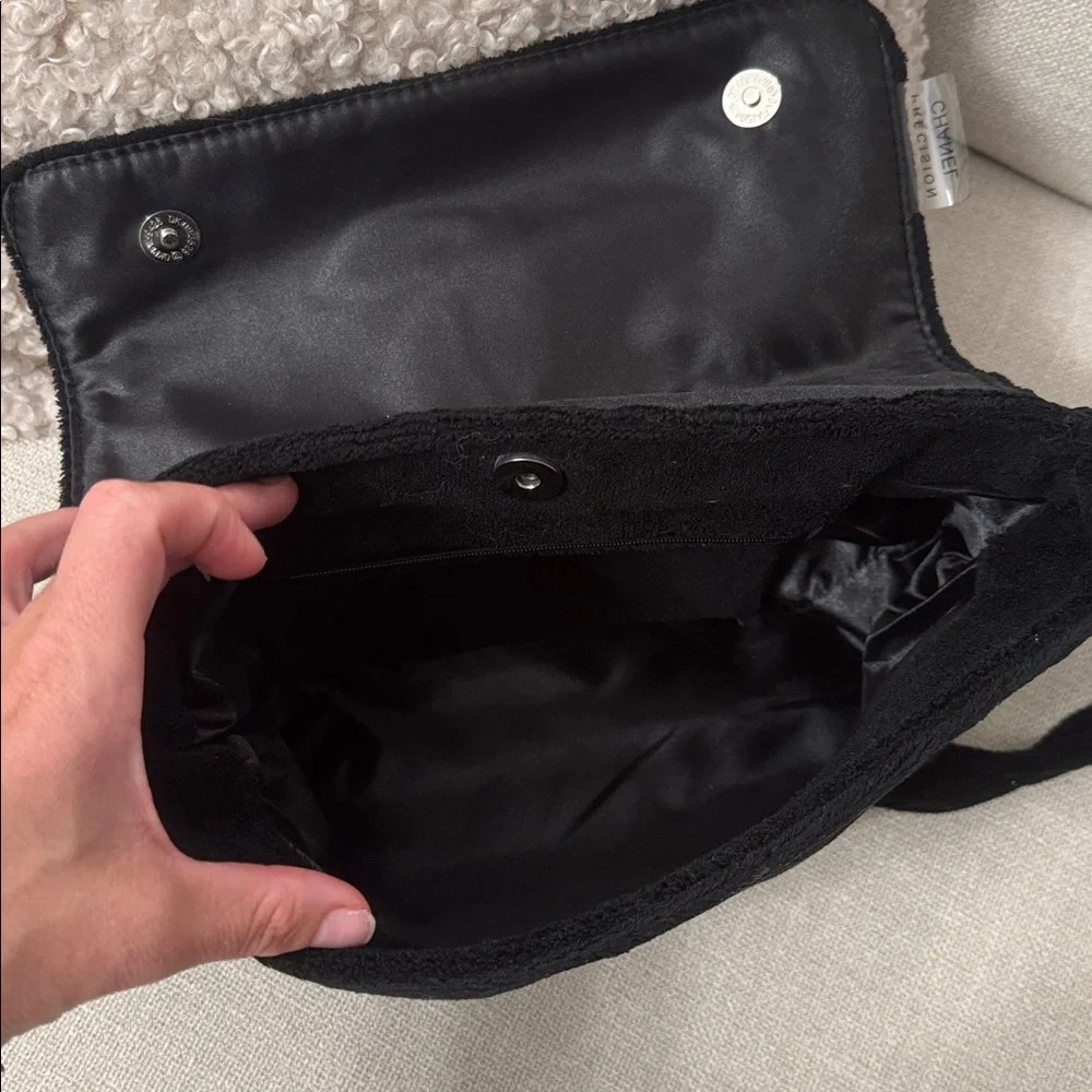 CHANEL Beauty VIP Gift Black Terry Cloth CC Logo Shoulder Bag Promo Rare - Picture 5 of 6